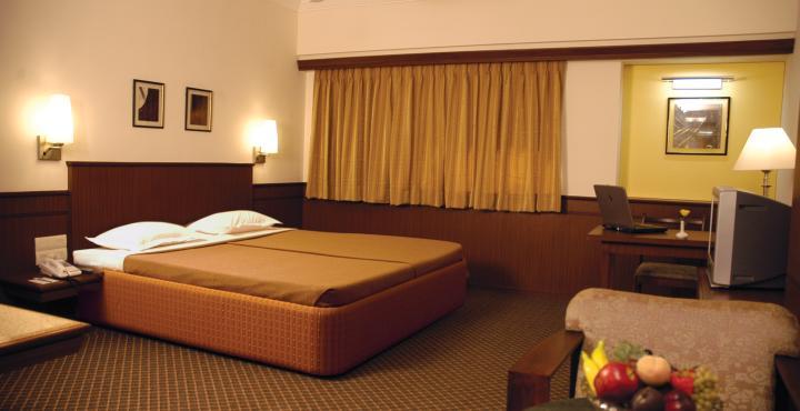 Hotel Skylon Amhedabad Dış mekan fotoğraf
