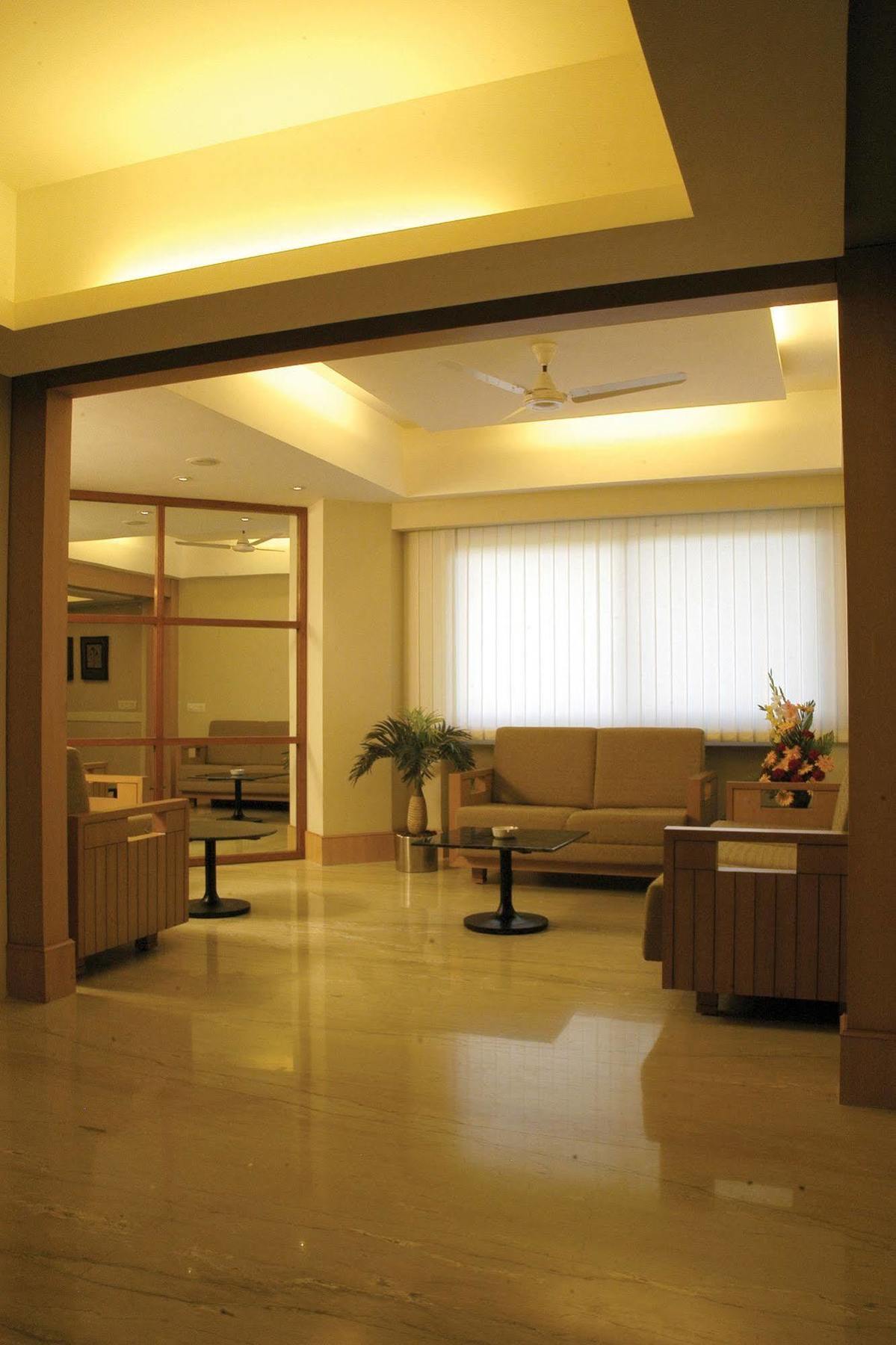 Hotel Skylon Amhedabad Dış mekan fotoğraf
